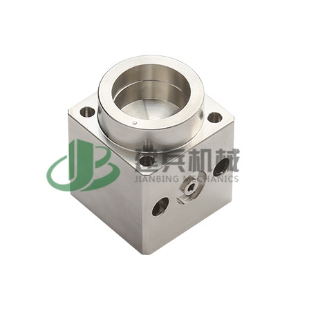 五金設(shè)備零件